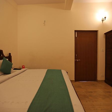 Oyo 6549 Hotel Gorbandh Маунт Абу Екстериор снимка